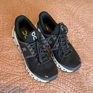 NEVER WORN Women’s CloudSwift Shoes 6.5